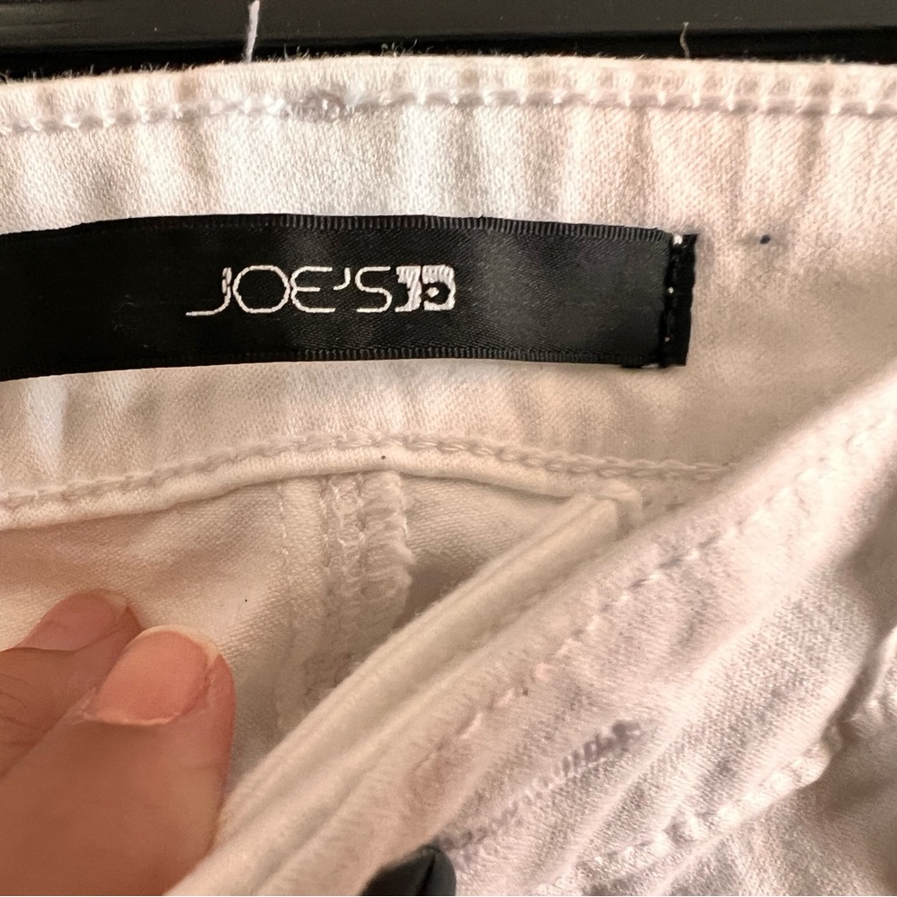 Joe's Jeans White Cargo - Picture 8 of 8
